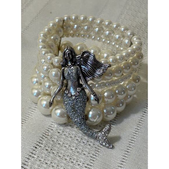 Unbranded Accessories - VTG Faux Pearl Bracelet 4 Strand Mermaid Rhinestone Silver